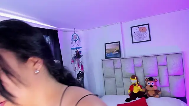 brianaGuzman online show from 03/19/26, 06:52