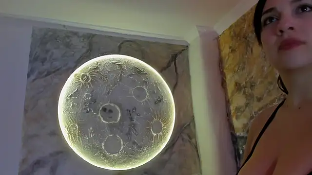 brianaGuzman online show from 03/18/25, 01:01