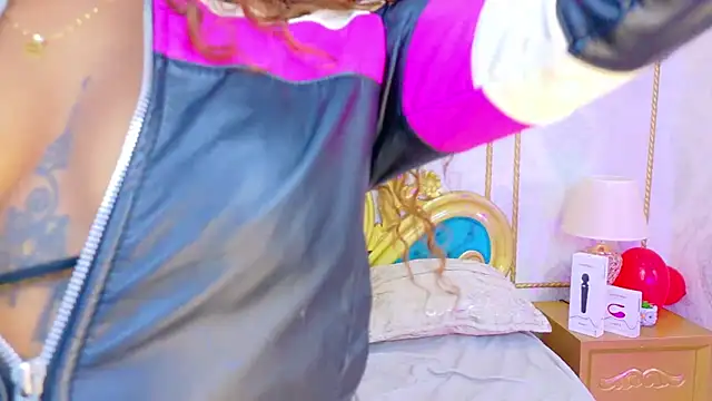 SalomeRestrepo online show from 09/28/25, 05:03