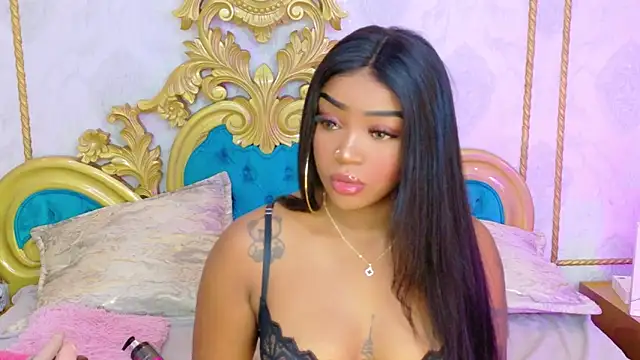 SalomeRestrepo online show from 04/17/26, 03:31