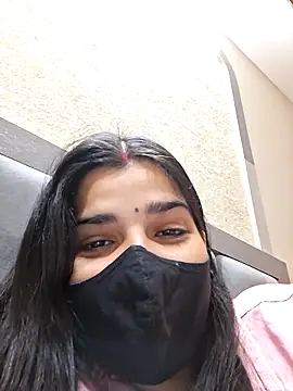 aaliya bhattt online show from 10/31/25, 07:27