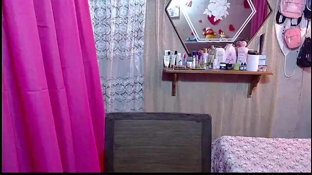 Snapshot of Lunawillis chatting on 02/03/26, 08:03 Lunawillis online show from 02/03/26, 08:03