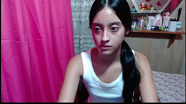 Snapshot of Lunawillis chatting on 02/07/26, 04:37 Lunawillis online show from 02/07/26, 04:37