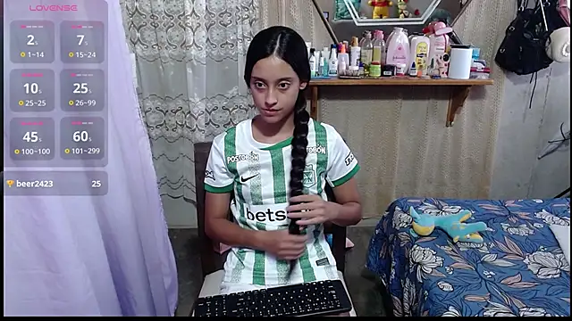 Lunawillis online show from 11/20/25, 07:47