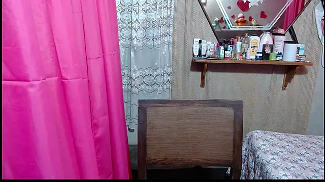 Snapshot of Lunawillis chatting on 01/08/26, 07:09 Lunawillis online show from 01/08/26, 07:09