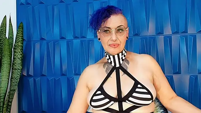 SandyyRose online show from 02/17/25, 04:50
