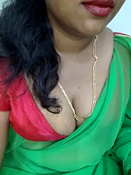 Snapshot of Sexy_Ammu_Telugu chatting on 03/19/25, 02:27 Sexy Ammu Telugu online show from 03/19/25, 02:27