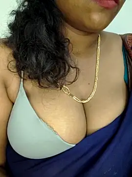 Snapshot of Sexy_Ammu_Telugu chatting on 03/03/25, 04:15 Sexy Ammu Telugu online show from 03/03/25, 04:15