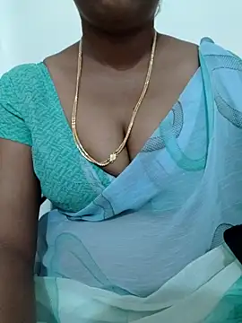 Snapshot of Sexy_Ammu_Telugu chatting on 02/25/25, 02:36 Sexy Ammu Telugu online show from 02/25/25, 02:36