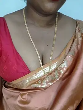 Snapshot of Sexy_Ammu_Telugu chatting on 02/16/25, 06:10 Sexy Ammu Telugu online show from 02/16/25, 06:10