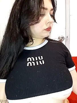 Snapshot of sofialopez1 chatting on 09/18/25, 09:51 sofialopez1 online show from 09/18/25, 09:51