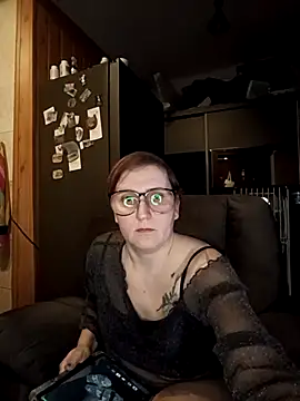 Snapshot of Marie1992PL chatting on 03/07/25, 03:49 Marie1992PL online show from 03/07/25, 03:49