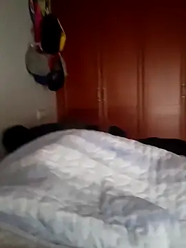 Snapshot of AAngel20 chatting on 10/04/25, 04:41 AAngel20 online show from 10/04/25, 04:41