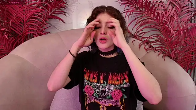 EvaHalsey online show from 01/14/26, 08:34