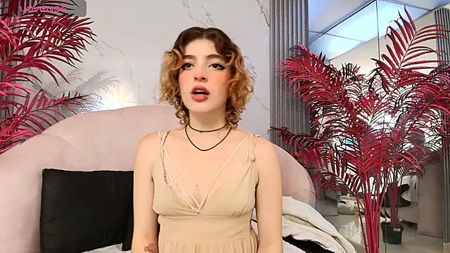EvaHalsey online show from 09/15/25, 07:36