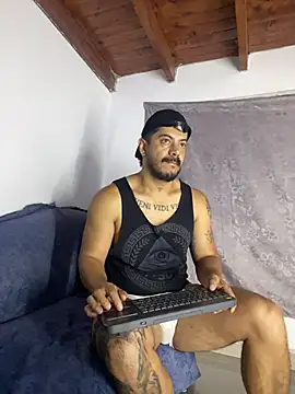 AndresSmith   online show from 04/06/26, 08:37