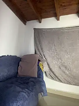 AndresSmith   online show from 04/07/26, 08:49