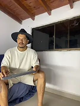 AndresSmith   online show from 03/26/26, 08:23