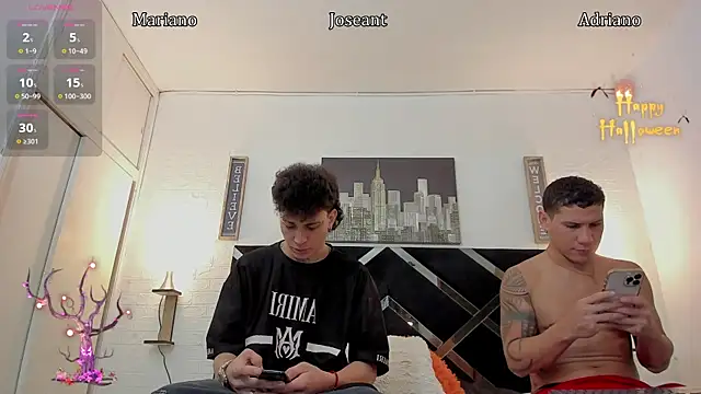 Snapshot of nakedfoam1 chatting on 10/17/25, 04:27 nakedfoam1 online show from 10/17/25, 04:27