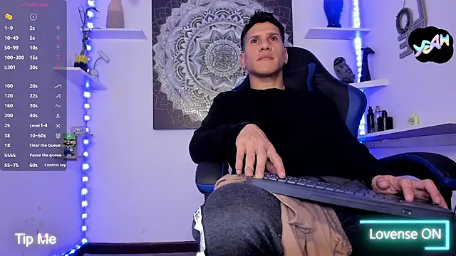 Snapshot of nakedfoam1 chatting on 03/28/26, 01:28 nakedfoam1 online show from 03/28/26, 01:28