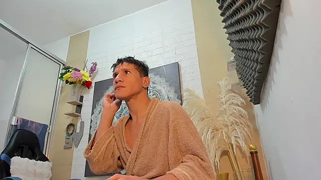 Snapshot of nakedfoam1 chatting on 02/01/26, 02:37 nakedfoam1 online show from 02/01/26, 02:37