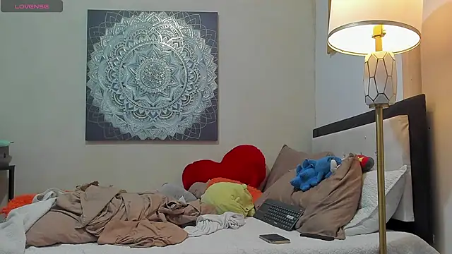 nakedfoam1 online show from 11/08/25, 11:58