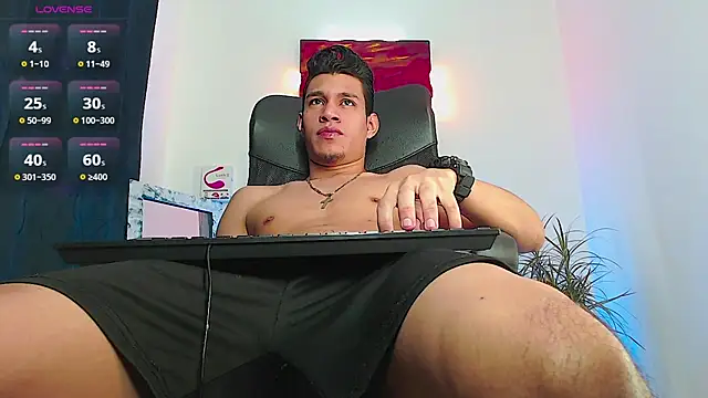 Snapshot of dirtyboy_23 chatting on 10/15/25, 05:06 dirtyboy 23 online show from 10/15/25, 05:06