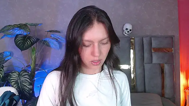 Snapshot of Bianca_ks chatting on 10/17/25, 03:10 Bianca ks online show from 10/17/25, 03:10