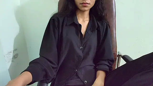 Snapshot of Srabontii chatting on 03/22/25, 03:09 Srabontii online show from 03/22/25, 03:09