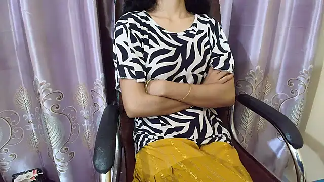Snapshot of Srabontii chatting on 09/09/25, 11:47 Srabontii online show from 09/09/25, 11:47