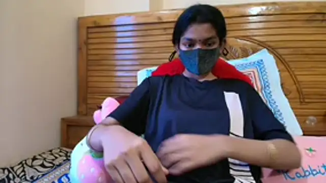 Srabontii online show from 10/31/25, 09:28