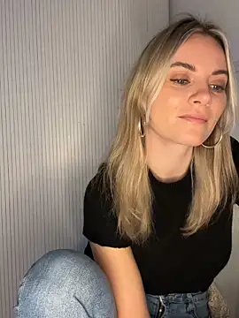 Milla  one online show from 12/19/25, 10:06