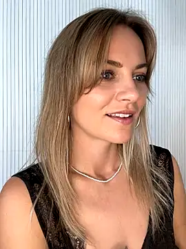 Snapshot of Milla__one chatting on 09/18/25, 08:06 Milla one online show from 09/18/25, 08:06