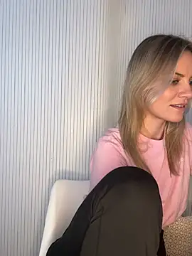 Milla  one online show from 02/17/26, 02:58