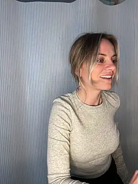 Milla  one online show from 04/19/26, 03:46