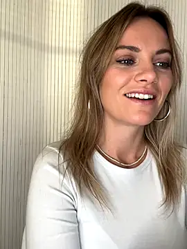 Snapshot of Milla__one chatting on 10/01/25, 06:07 Milla one online show from 10/01/25, 06:07