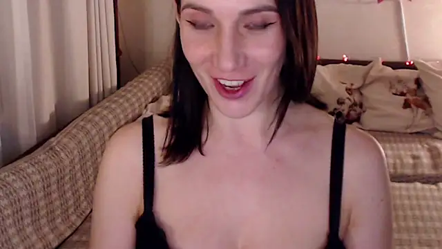 Snapshot of pepper_milf chatting on 02/14/25, 06:40 pepper milf online show from 02/14/25, 06:40