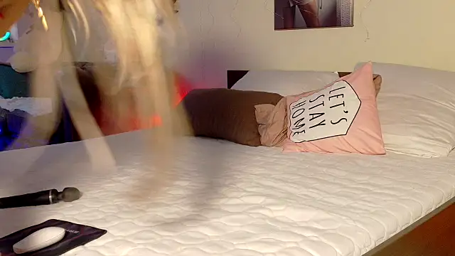 Denny Brenda online show from 11/09/25, 09:46