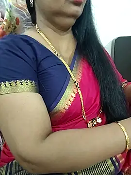 Snapshot of Deepthi_Mysore chatting on 12/04/25, 04:06 Deepthi Mysore online show from 12/04/25, 04:06