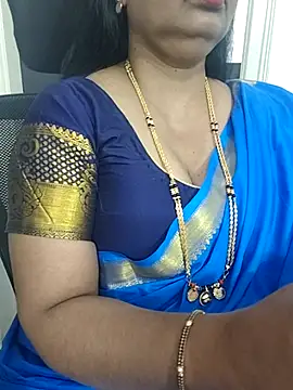 Snapshot of Deepthi_Mysore chatting on 11/17/25, 04:44 Deepthi Mysore online show from 11/17/25, 04:44