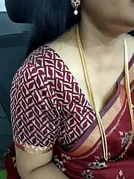 Snapshot of Deepthi_Mysore chatting on 03/11/25, 01:56 Deepthi Mysore online show from 03/11/25, 01:56