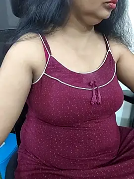 Snapshot of Deepthi_Mysore chatting on 03/21/25, 02:40 Deepthi Mysore online show from 03/21/25, 02:40