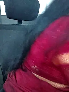 Snapshot of Deepthi_Mysore chatting on 10/15/25, 02:43 Deepthi Mysore online show from 10/15/25, 02:43