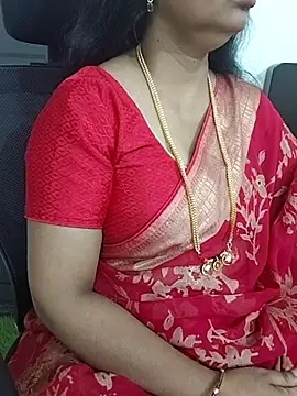 Snapshot of Deepthi_Mysore chatting on 03/13/25, 01:21 Deepthi Mysore online show from 03/13/25, 01:21