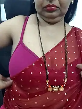 Snapshot of Deepthi_Mysore chatting on 10/13/25, 05:03 Deepthi Mysore online show from 10/13/25, 05:03