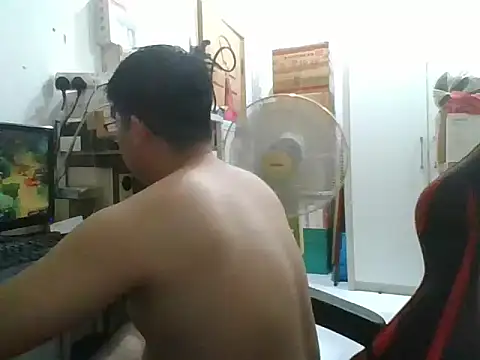 Snapshot of shyboymasturbation chatting on 01/22/25, 03:51 shyboymasturbation online show from 01/22/25, 03:51