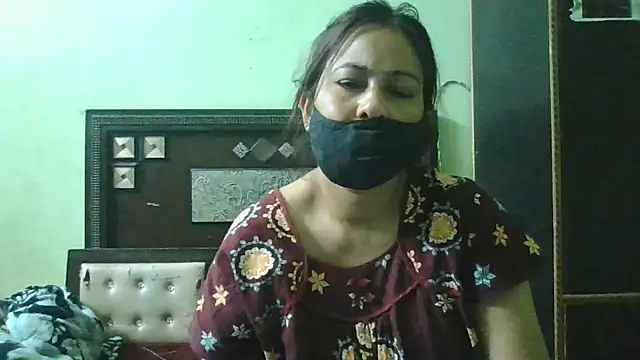 couplesuni online show from 03/10/26, 10:52