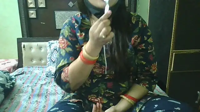 couplesuni online show from 04/08/26, 07:10