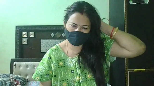 couplesuni online show from 04/12/26, 10:18