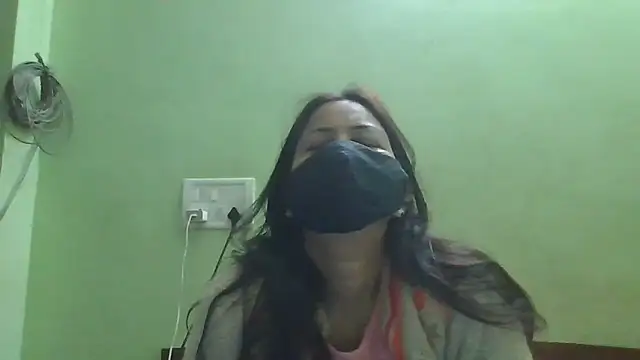 couplesuni online show from 02/05/26, 03:46